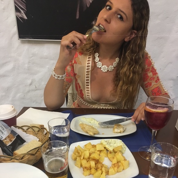 Hi i am julie! - Picture 5 of 7